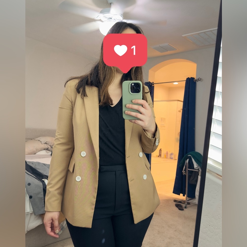 Double breasted blazer, tan color